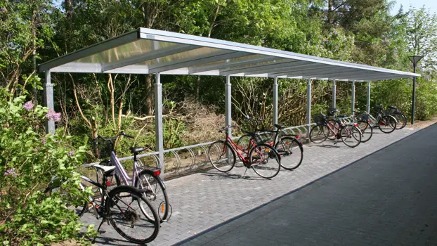 Enkelt og funktionel cykelparkering i model PLAN