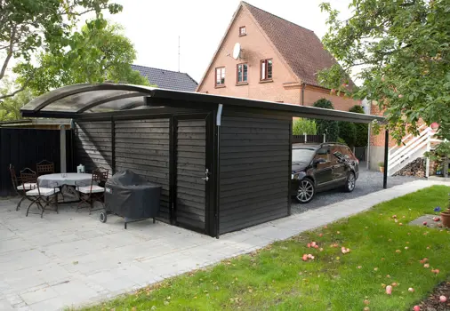 ELIPSE carport med redskabsrum og forlængelse af taget