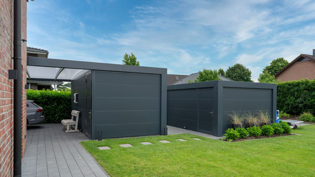 Stort KUBIC redskabsskur beklædt med isopanel