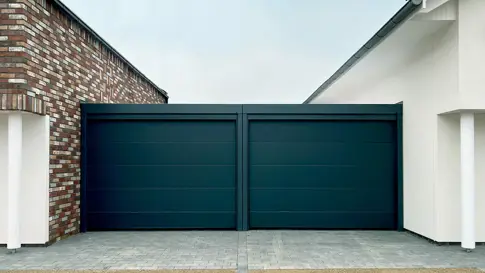 UNA Garager Til En Bil Mellem To Huse Smart City